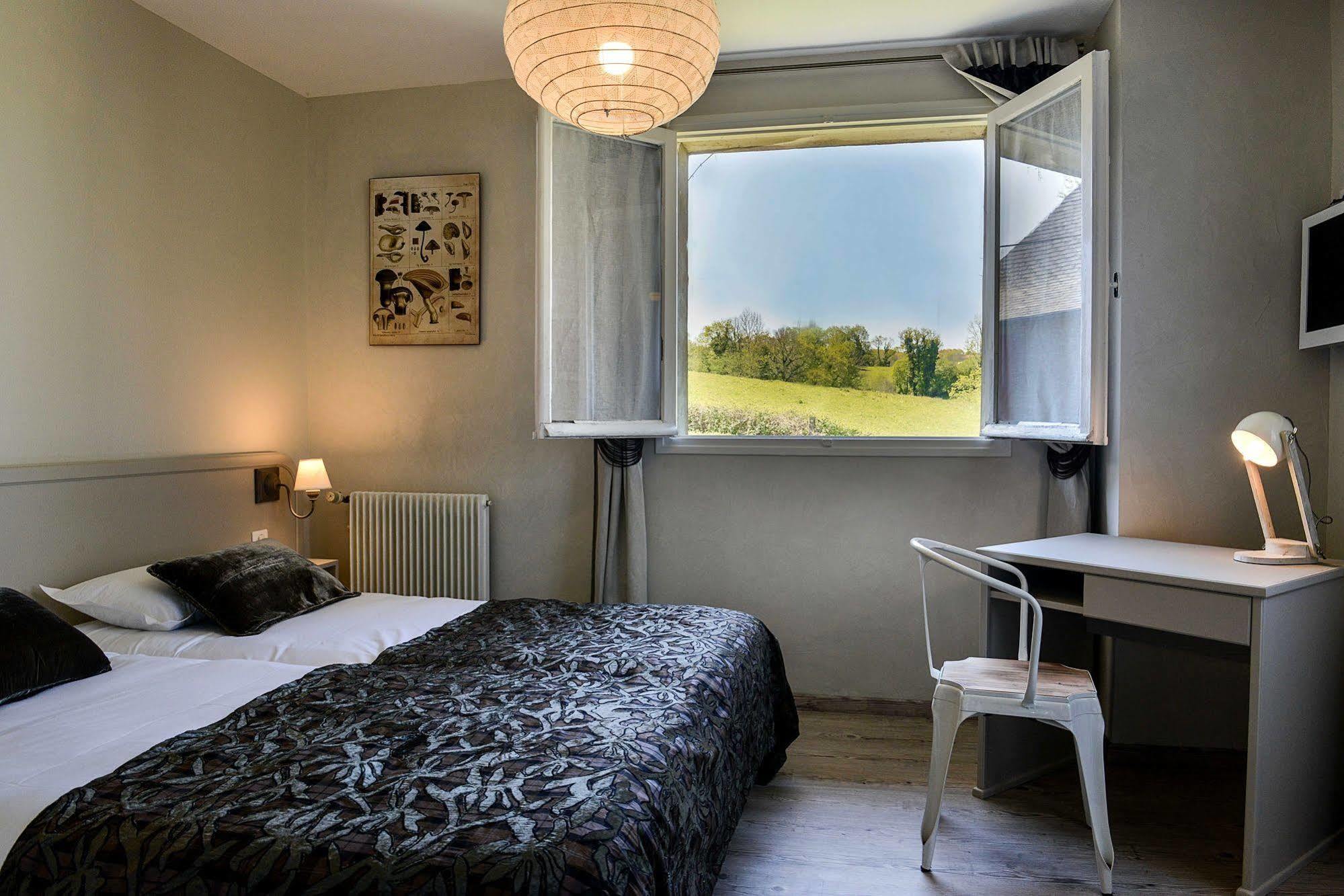 Hotel Les Bains De Secours Sévignacq-Meyracq Esterno foto